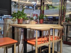 大堂-极有家小鱼小鸡石锅煲(佳兆业店)