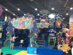 -蓝精灵乐园·世茂精灵之城主题乐园