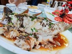 -三亚火车头万人海鲜广场