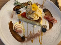 -Mark&Mars Restaurant