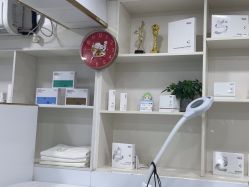 -苗医生专业祛痘·皮肤管理