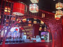-三顾烤庐·烤鱼·烧烤·龙虾(奉贤店)