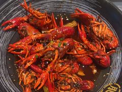 -肥肥虾庄·金牌油焖大虾(东湖欢乐谷店)