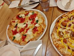 -城市大道红炉披萨烘焙坊