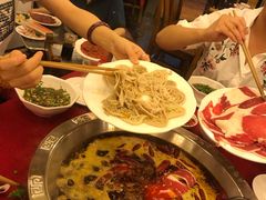 -山城年华老火锅(玉林店)