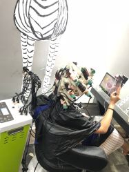 -茶发Salon·烫发染发理发