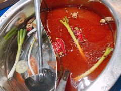 -马路边边串串香(苗栗路店)
