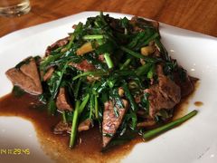 -侬佳蒸菜馆(听潮店)