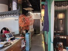 -荷塘秋月·本帮江浙菜(国权路店)