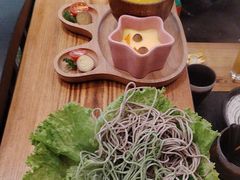 -湊湊火锅·茶憩(杭州湖滨银泰in77店)