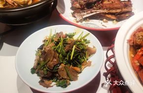Xiong's Hand-Torn Lamb Ribs