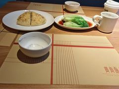 -荣家黄鱼面(南京西路店)