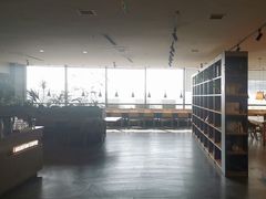 -魔方城市书房(中街益田店)