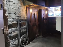 -暴风岛沉浸式体验馆(百联世纪店)