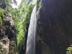 -龙水峡地缝景区