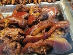 -老鼎万春卤菜(五代传承创始老店)
