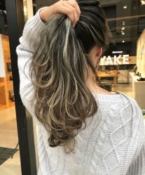 -变画·发型STUDIO