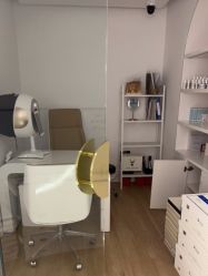 -苗方清颜痘肌研究所