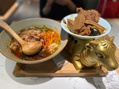 -百春原湖南牛肉粉(百联世纪店)