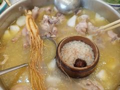 -朴小妹人参鸡汤火锅(长白山万达店)