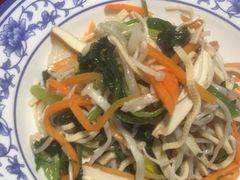 -古都历食南京菜·烤鸭·鸭血粉丝·汤包(南京博物院店)