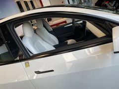 -TESLA 特斯拉(上海太古汇体验店)