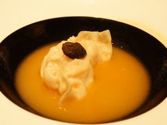 龙虾汤虾饺-悦秀·高级粤菜
