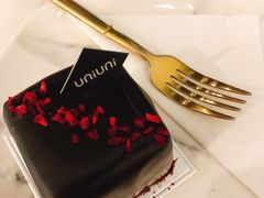 -UNI UNI(环亚凯瑟琳店)