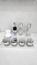 -靓芙泉专研痘痘肌