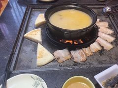 -有一锅·野生菌黑山羊腊排骨火锅(古城北门店)