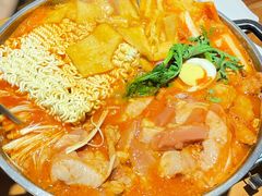 部队年糕鸡肉火锅-花腰餐吧Bistro烧烤 傣味(传媒大学店)