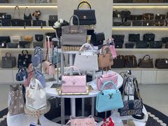 -六六奢品·vintage中古·回收二手奢侈品包包手表首饰(环球港店)