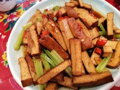 干锅千页豆腐-7号院家宴.烧鸽子(门头沟店)