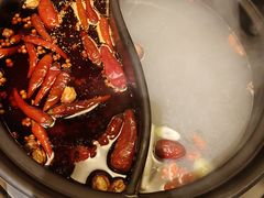 鸳鸯锅-江湖六膳門串串香(隆礼路店)