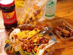 -席娜卡琳火车铁道夜市