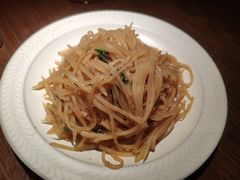 -肆海小川菜酒馆Wine Bistro (青年路店)