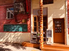 门面-长颈鹿咖啡(大学路店)