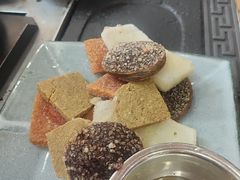 -三锅莊·牦牛肉火锅·香格里拉特色藏餐宴请餐厅(菱角塘路店)