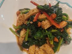 -尕盼舍连锁餐饮大盘鸡拌面王(中和美食街店)