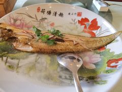 -壹零贰小馆(桂城石啃店)
