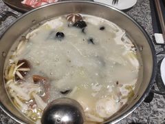 -辉哥火锅(虹桥路店)