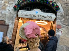 -Gelateria Dondoli