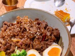-玛格萝妮(汇智国际商业中心店)