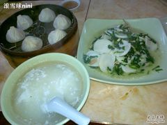酒酿圆子、炒年糕、蟹粉小笼-珊珊小笼馆(仙霞路店)