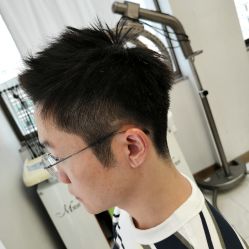 -镁连社·美联社