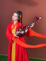 -盘子女人坊生日照·摄影馆(华强店)