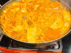 泡菜五花肉锅-炙韩料理·部队锅专门店