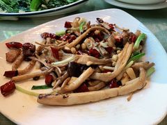-鲜榨果汁·啤酒鱼(环岛河店)