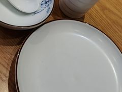 餐具摆设-山东宾馆·齐鲁苑餐厅