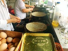-正宗杂粮煎饼香软鸡蛋饼